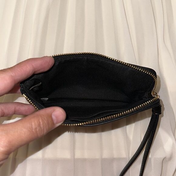 COACH Small Black White Rose Print Gold Tone Zip Leather Wristlet Wallet - Picture 8 of 8